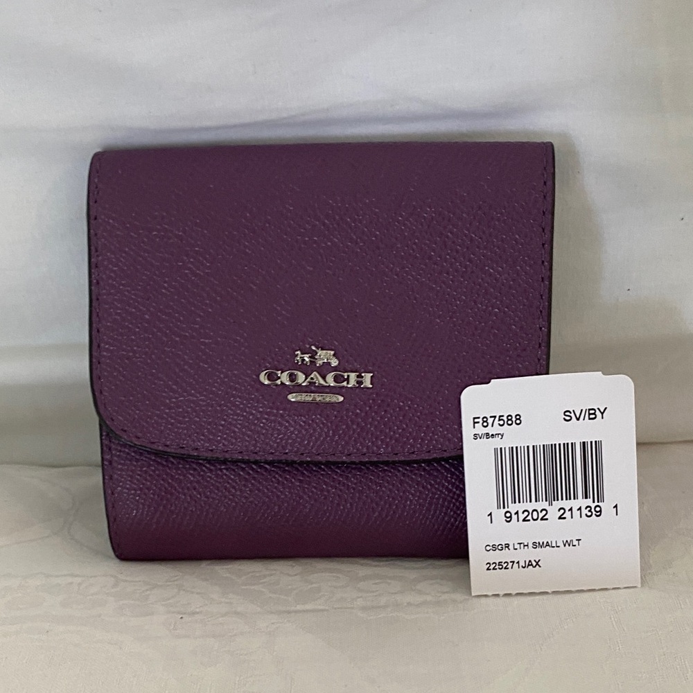 Coach Rich Purple Leather Wallet F87588